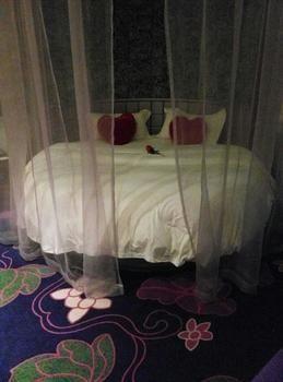 Miaozu Buyi Hotel Fenghuang Εξωτερικό φωτογραφία