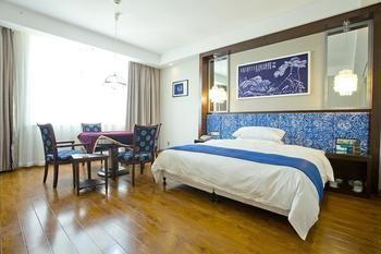 Miaozu Buyi Hotel Fenghuang Εξωτερικό φωτογραφία